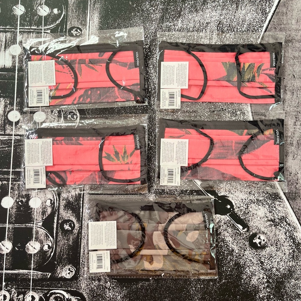 NEW Volcom Mask Bundle